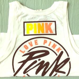 VS PINK! Cropped Tee